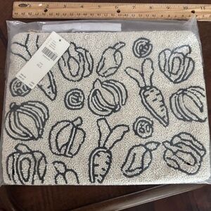 NWT Anthropologie The Fiona Large Beaded Pouch Vegetables Clutch Viral Bloggers